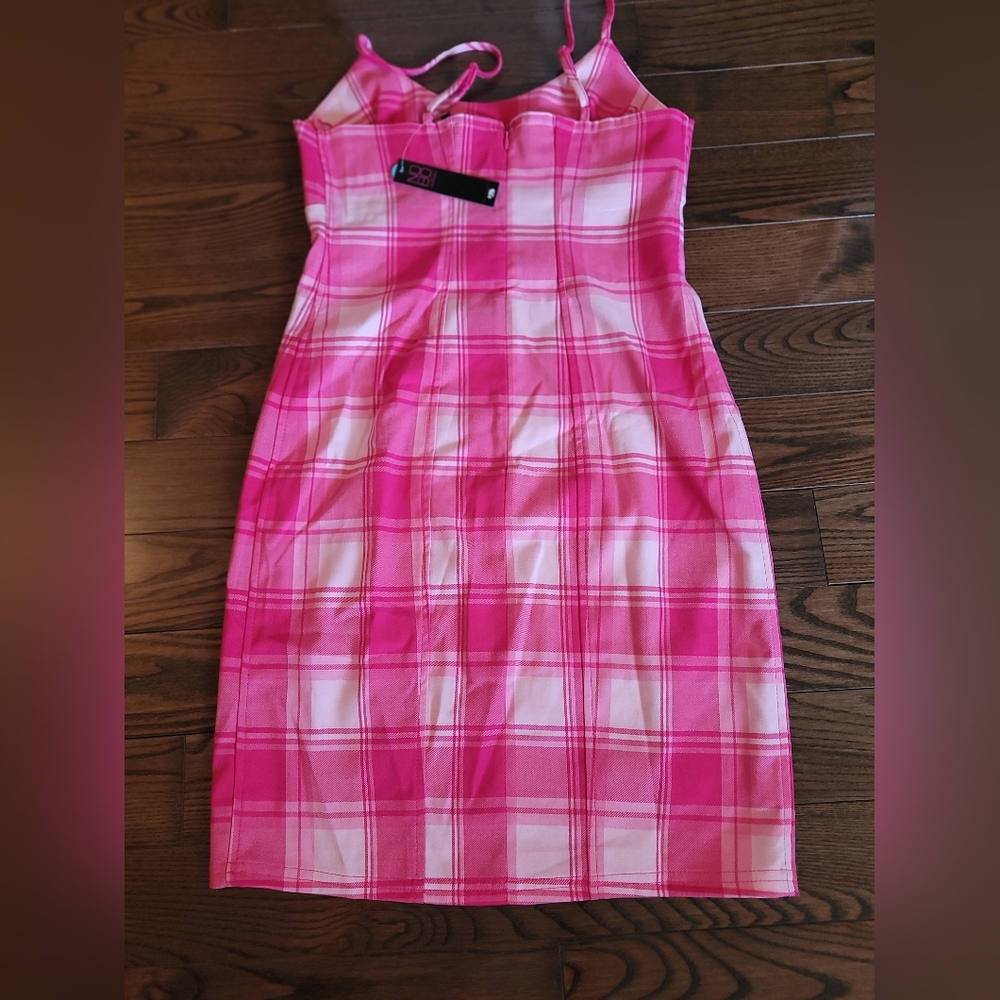 NWT Pink Checkered Summer Dress. - Picture 8 of 11